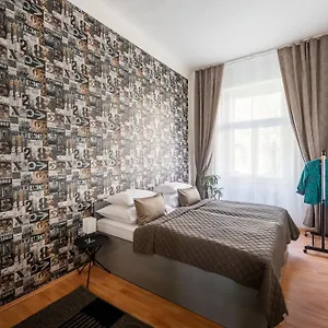- Karlin Apartmán